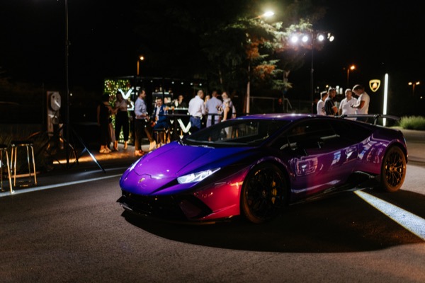 Lamborghini x Vibes