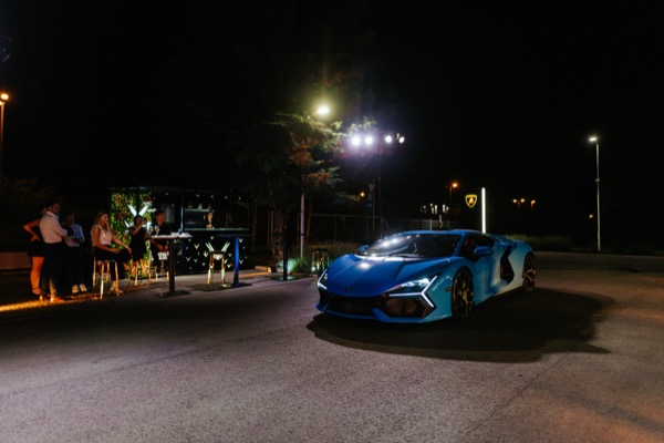 Lamborghini x Vibes